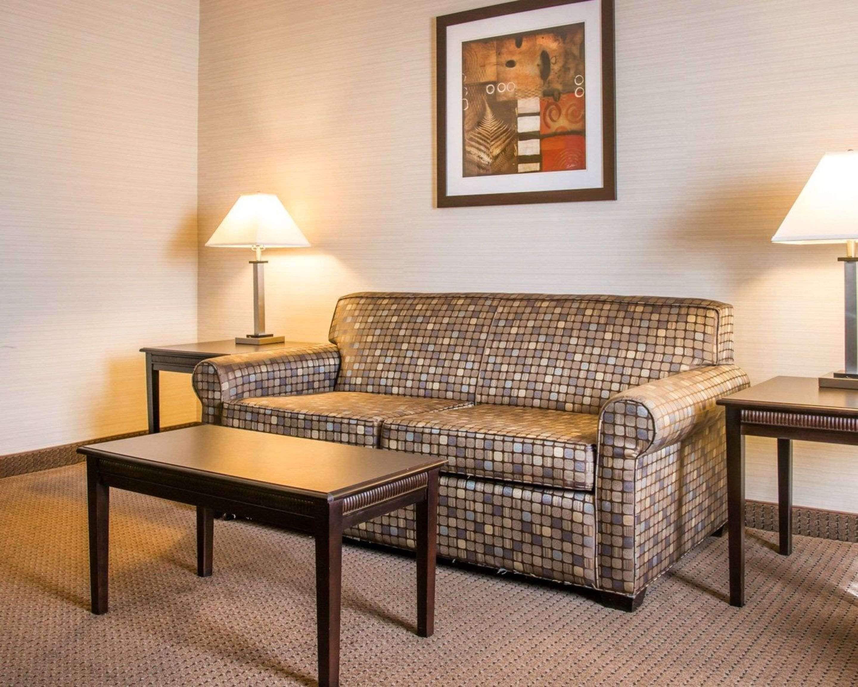 suite king non smoking | in-room safe, desk, blackout curtains, iron/ironing board