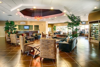 Hotel entrance and lobby at Silver Lake Resort