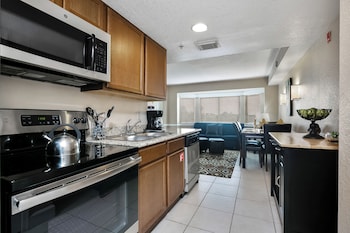 Microwave, coffee/tea maker, cookware/dishes/utensils at Silver Lake Resort