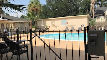 Outdoor pool, pool umbrellas, sun loungers