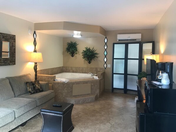 Hochwertige Bettwaren, Pillowtop-Betten, Bügeleisen/Bügelbrett