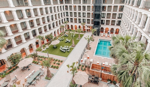 Estancia del Norte San Antonio, Tapestry Collection by Hilton