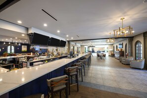 Bar (en la propiedad)