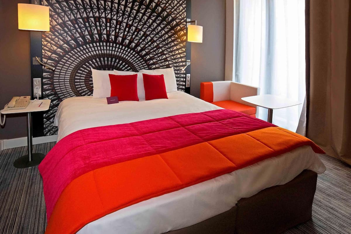 Classic Room, 1 Katil Kelamin (Double) | Peralatan tempat tidur premium, peti besi dalam bilik