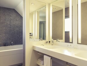 Executive suite, 1 kingsize bed met slaapbank | Luxe beddengoed, een kluis op de kamer, verduisterende gordijnen