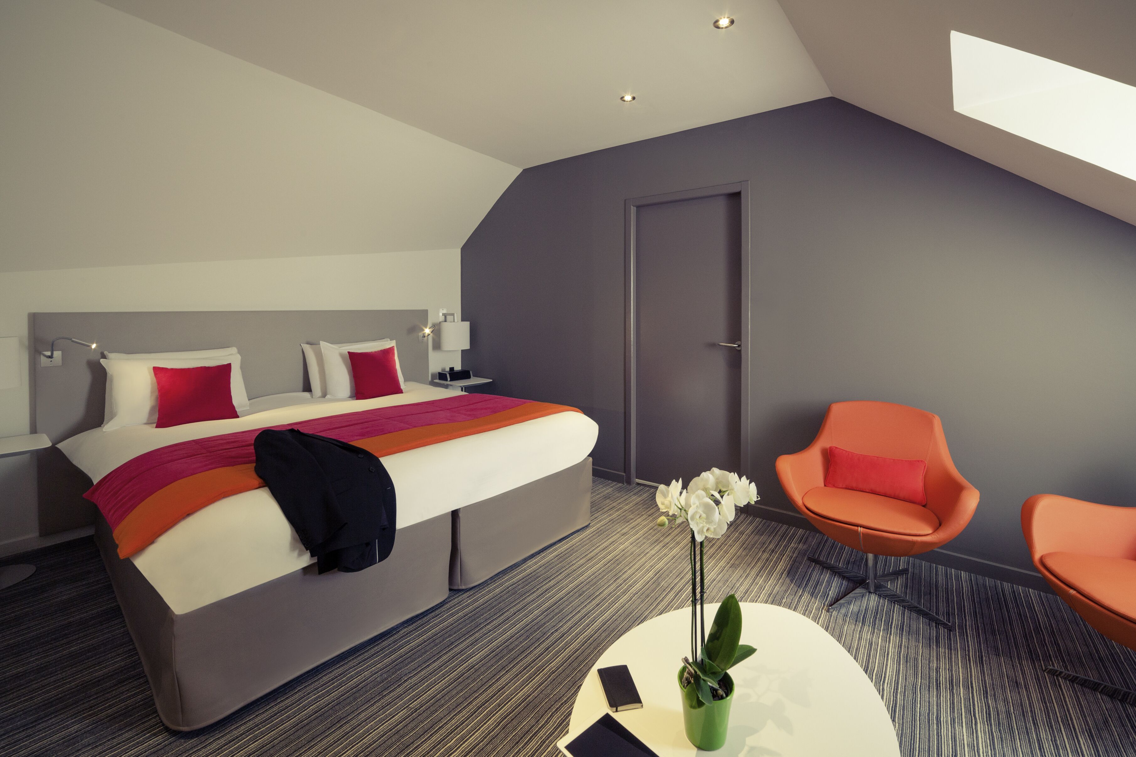 executive suite, 1 king bed with sofa bed | view from room