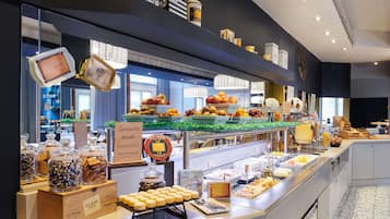 Daily continental breakfast for a fee