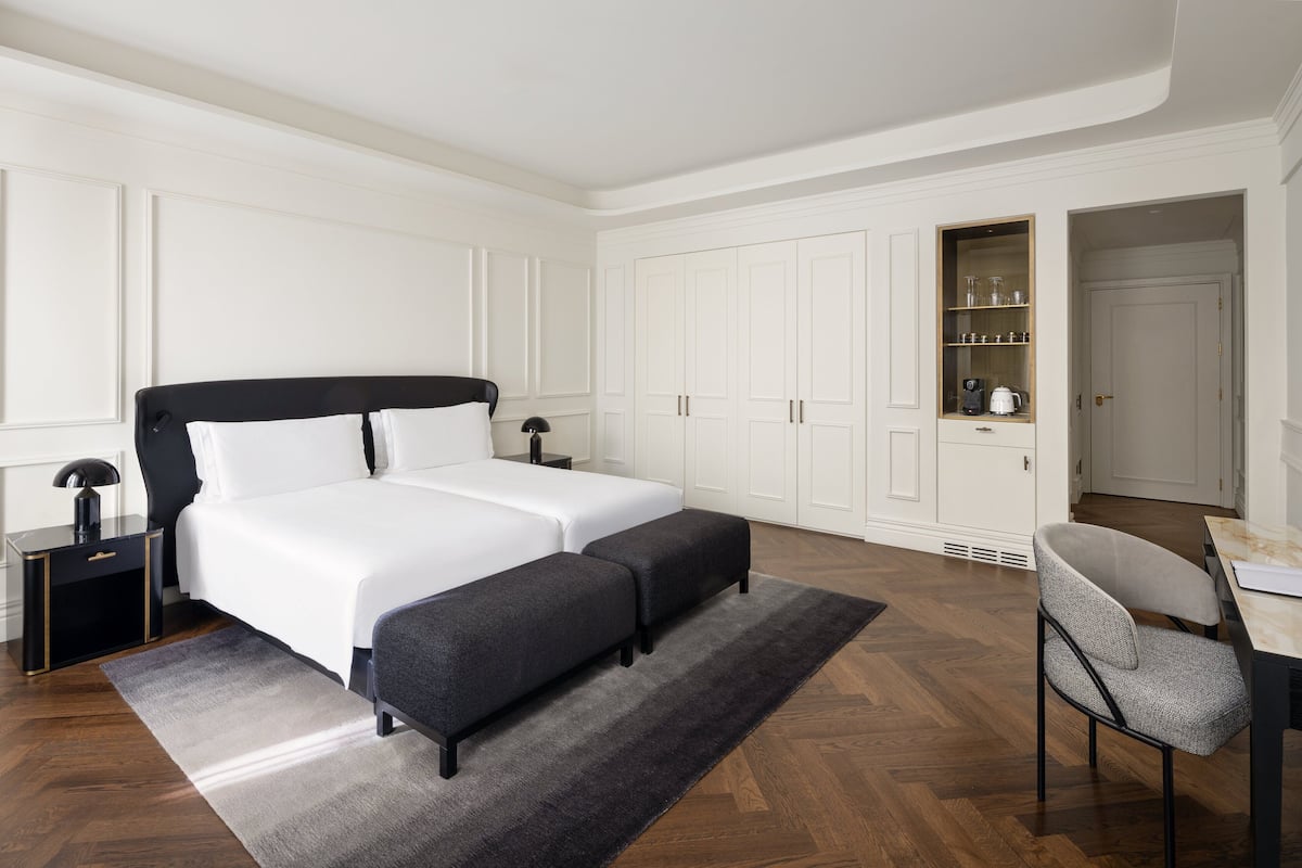 1 quarto, roupas de cama premium, frigobar, cofres nos quartos
