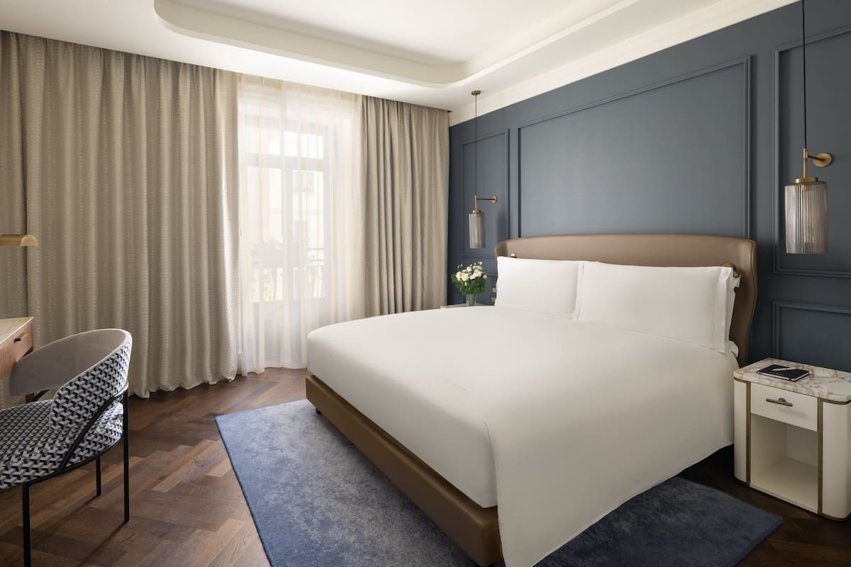 1 quarto, roupas de cama premium, frigobar, cofres nos quartos