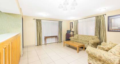 Days Inn by Wyndham Ripley