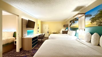 Ropa de cama de alta calidad y caja de seguridad en la habitación