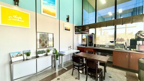 로비 좌석 공간