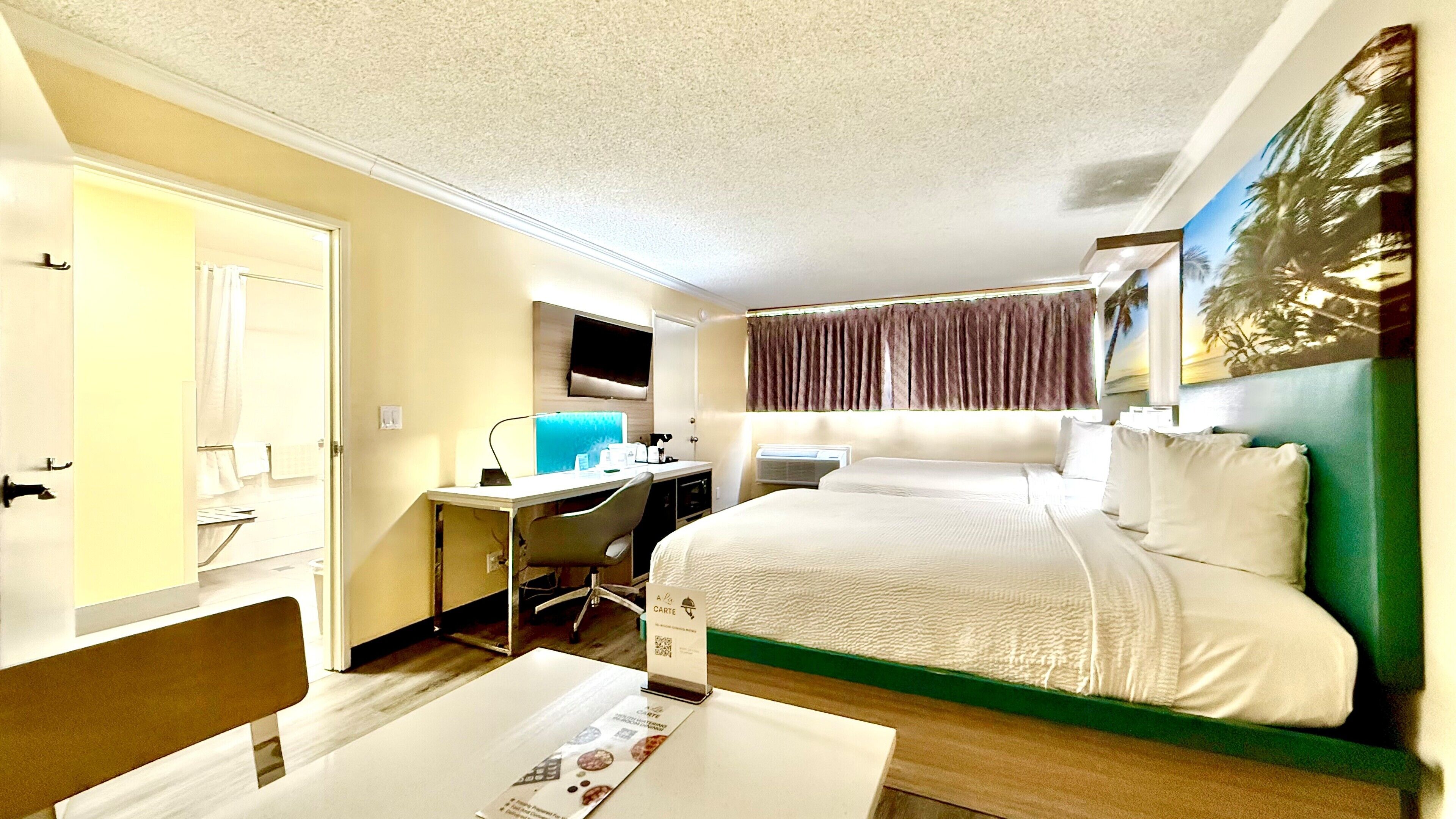 Room, 2 Queen Beds, Accessible, Non Smoking