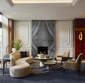 Lobby - Cameo Beverly Hills, LXR Hotels & Resorts (Los Angeles)