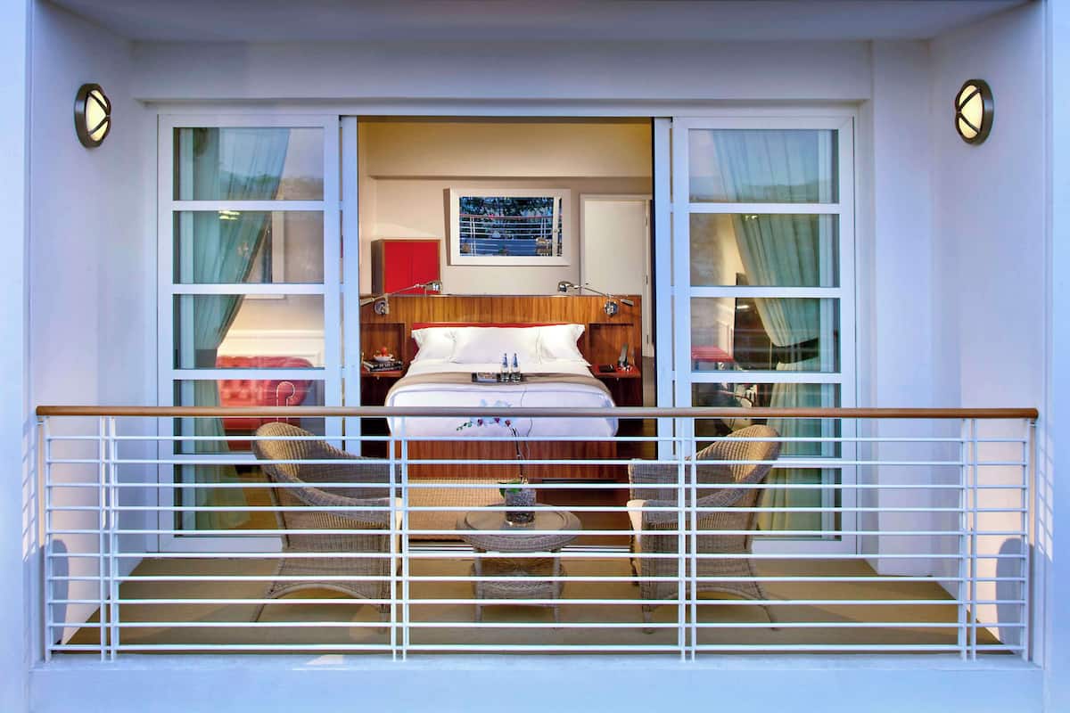 Studio, 1 Queen Bed, Balcony, City View | Premium bedding, down comforters, pillowtop beds, in-room safe