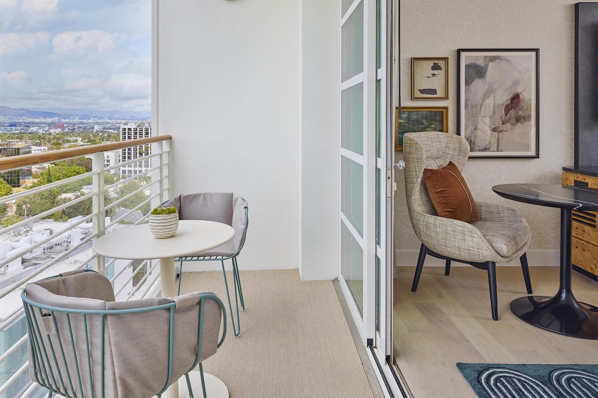 プレミアム ルーム キングベッド 1 台 バルコニー (Beverly Hills) | 部屋からの景観