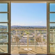 Cameo Beverly Hills, LXR Hotels & Resorts