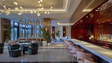 Bar (en el alojamiento)