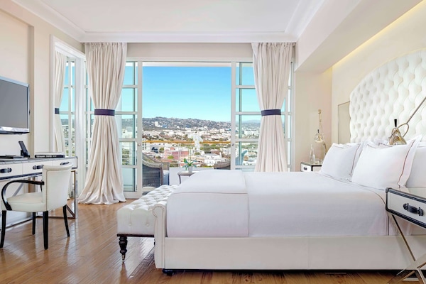 Ropa de cama de alta calidad, cubrecamas y colchones con pillow-top