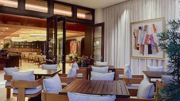 Se sirven desayunos y cenas