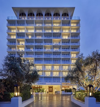 Hotel Exterior at Cameo Beverly Hills, LXR Hotels & Resorts