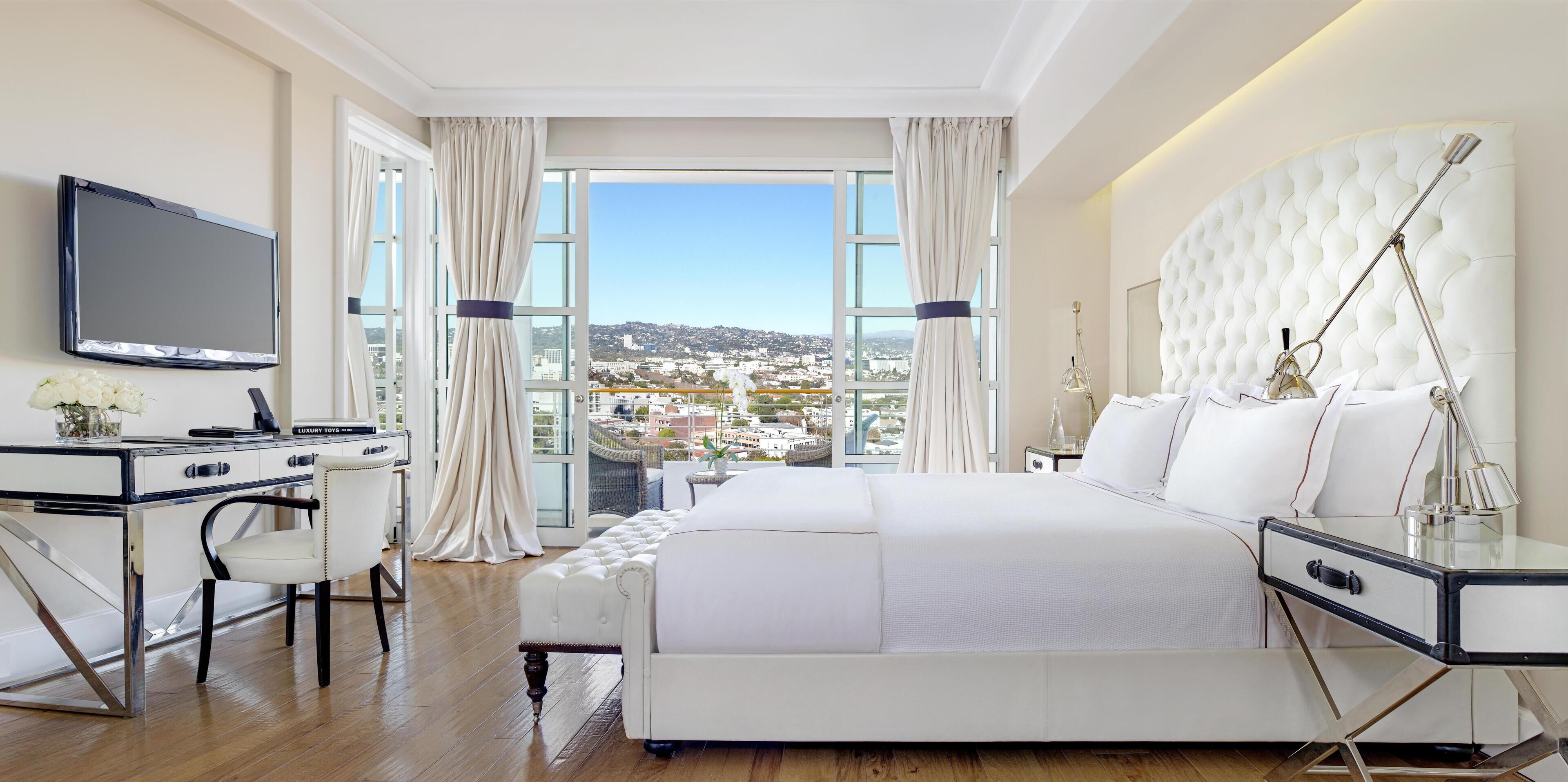 Suite, 1 King Bed, Balcony (Beverly Hills) | Premium bedding, down duvets, pillow-top beds, minibar