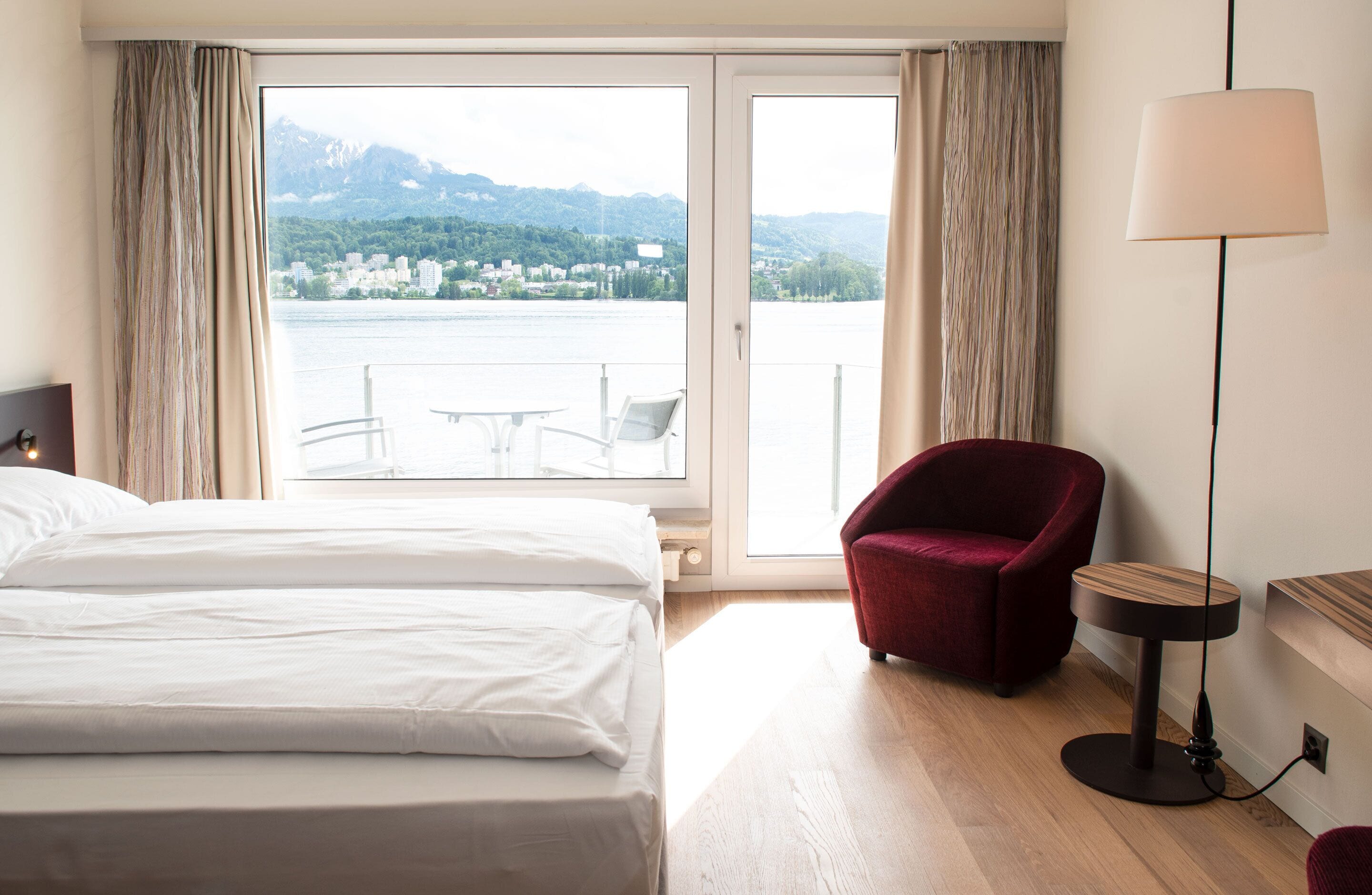 classic twin room, balcony, lake view | 1 bedroom, hypo-allergenic bedding, minibar, in-room safe