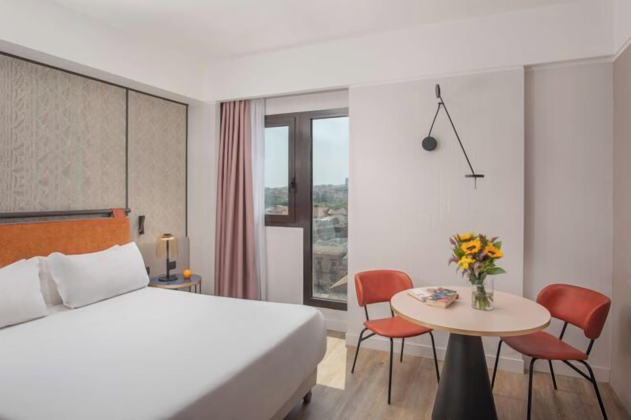 Minibar, in-room safe, desk, soundproofing