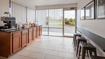 Desayuno continental incluido todos los días 