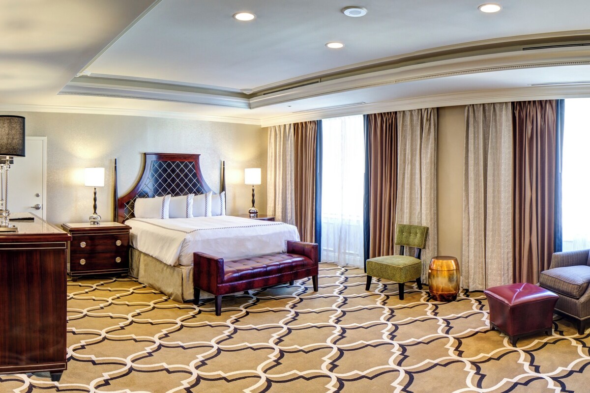Egyptian cotton sheets, premium bedding, down comforters, in-room safe