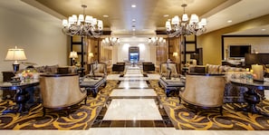 Lobby sitting area - InterContinental New Orleans by IHG (New Orleans)