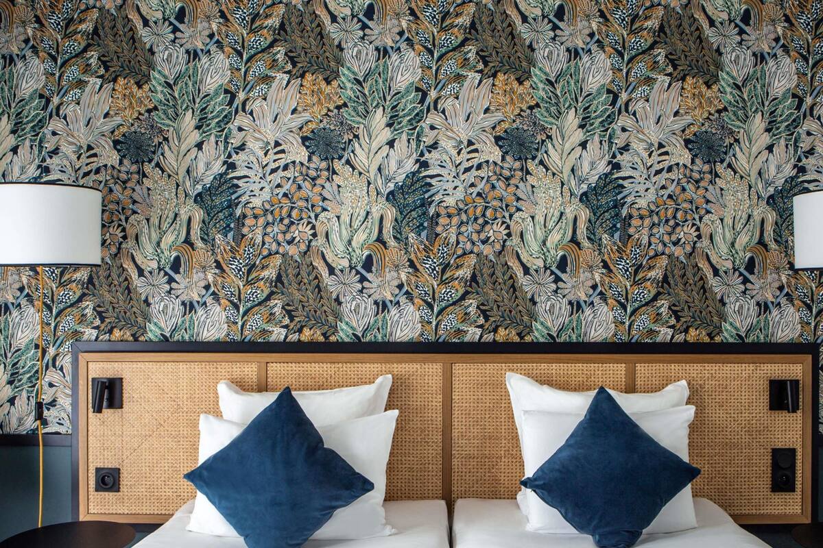 Rom – classic, 2 enkeltsenger | Minibar (inkludert), safe på rommet, skrivebord og strykejern/-brett