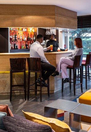 Bar (in der Unterkunft)