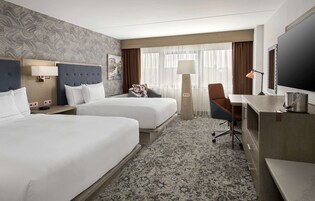 In-room safe, desk, laptop workspace, blackout drapes