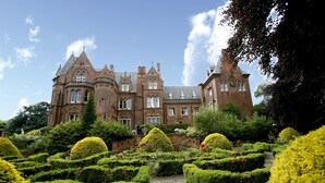 A large, historic building with a formal garden in front. - Bestwood Lodge (Nottingham)