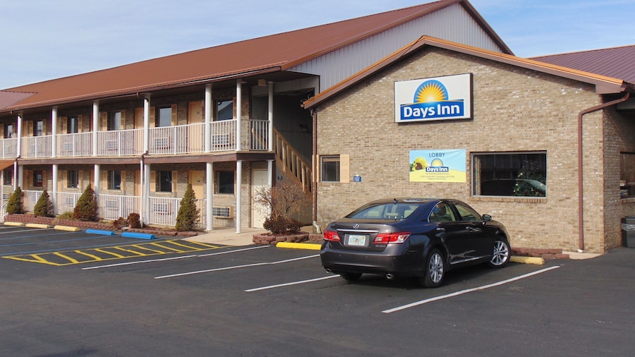 Days Inn by Wyndham Huntington