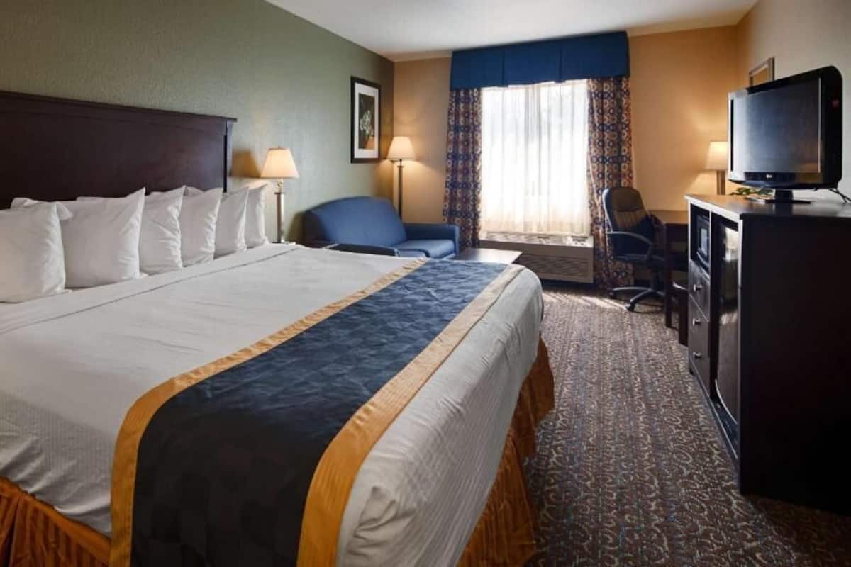 1 chambre, coffre-fort, bureau