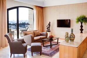 Minibar, in-room safe, desk, laptop workspace - Dan Jerusalem (Jerusalem)