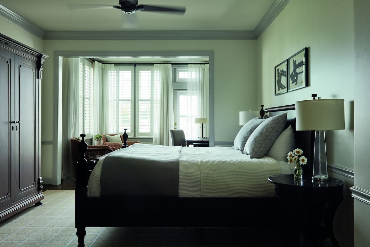 Premium bedding, down comforters, in-room safe, desk
