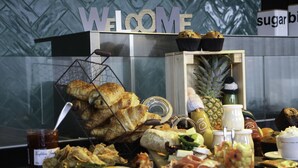 Breakfast buffet - Holiday Inn Paris Marne La Vallee (Noisy-le-Grand)