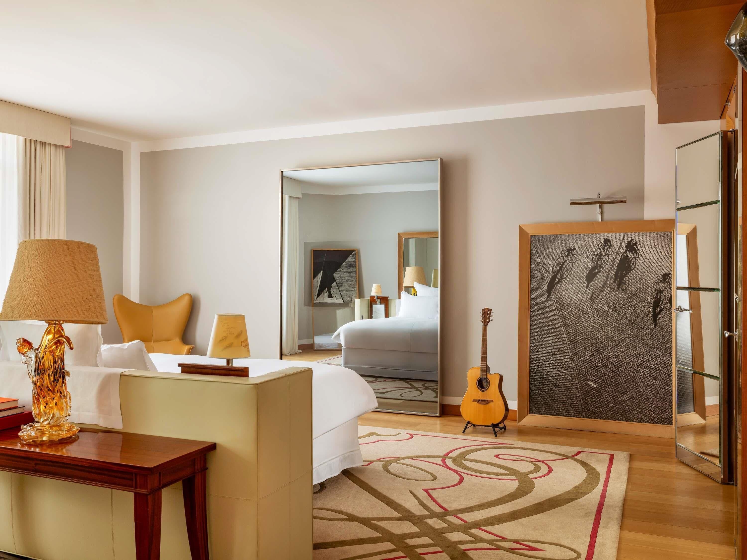 Premium bedding, minibar, in-room safe, laptop workspace