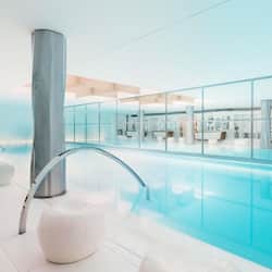 Couples treatment rooms, sauna, hot tub, Turkish bath, hydrotherapy