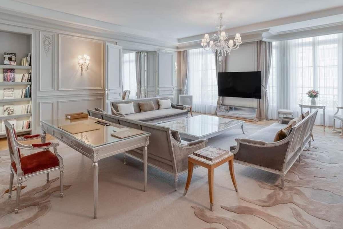 Raffles Presidential Suite | Premium bedding, minibar, in-room safe, laptop workspace