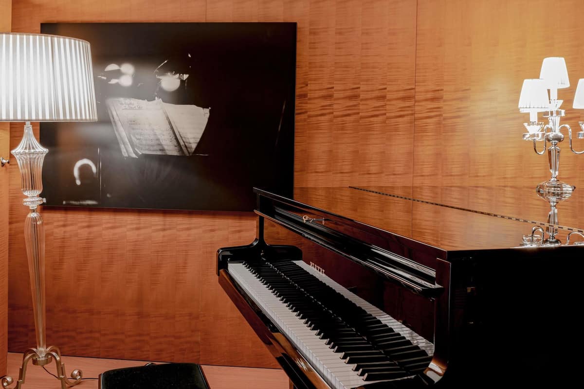 Suite Ray Charles | Literie de qualité supérieure, minibar, coffres-forts dans les chambres