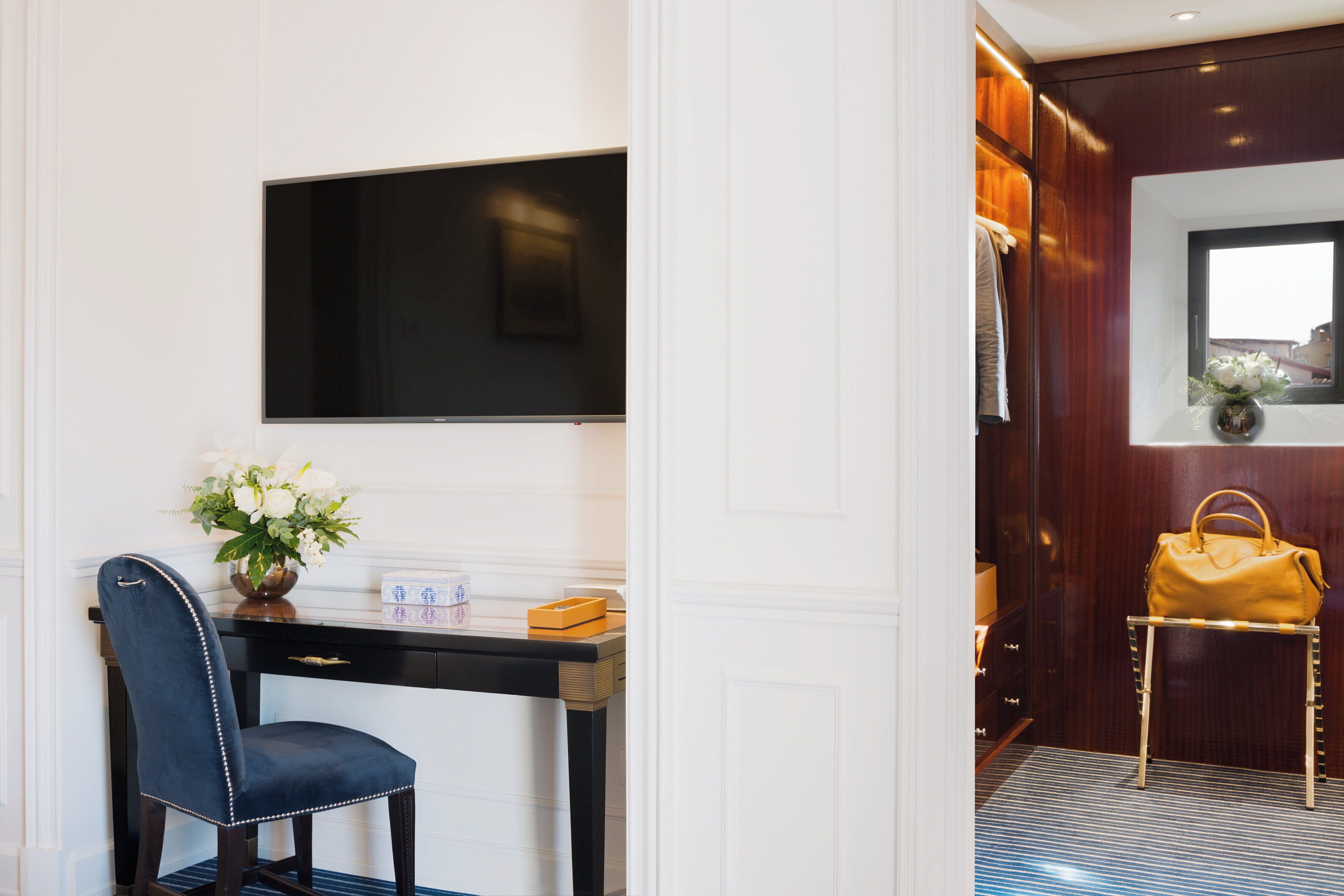 panoramic suite, 2 bedrooms, terrace, river view | 1 bedroom, hypo-allergenic bedding, minibar, in-room safe