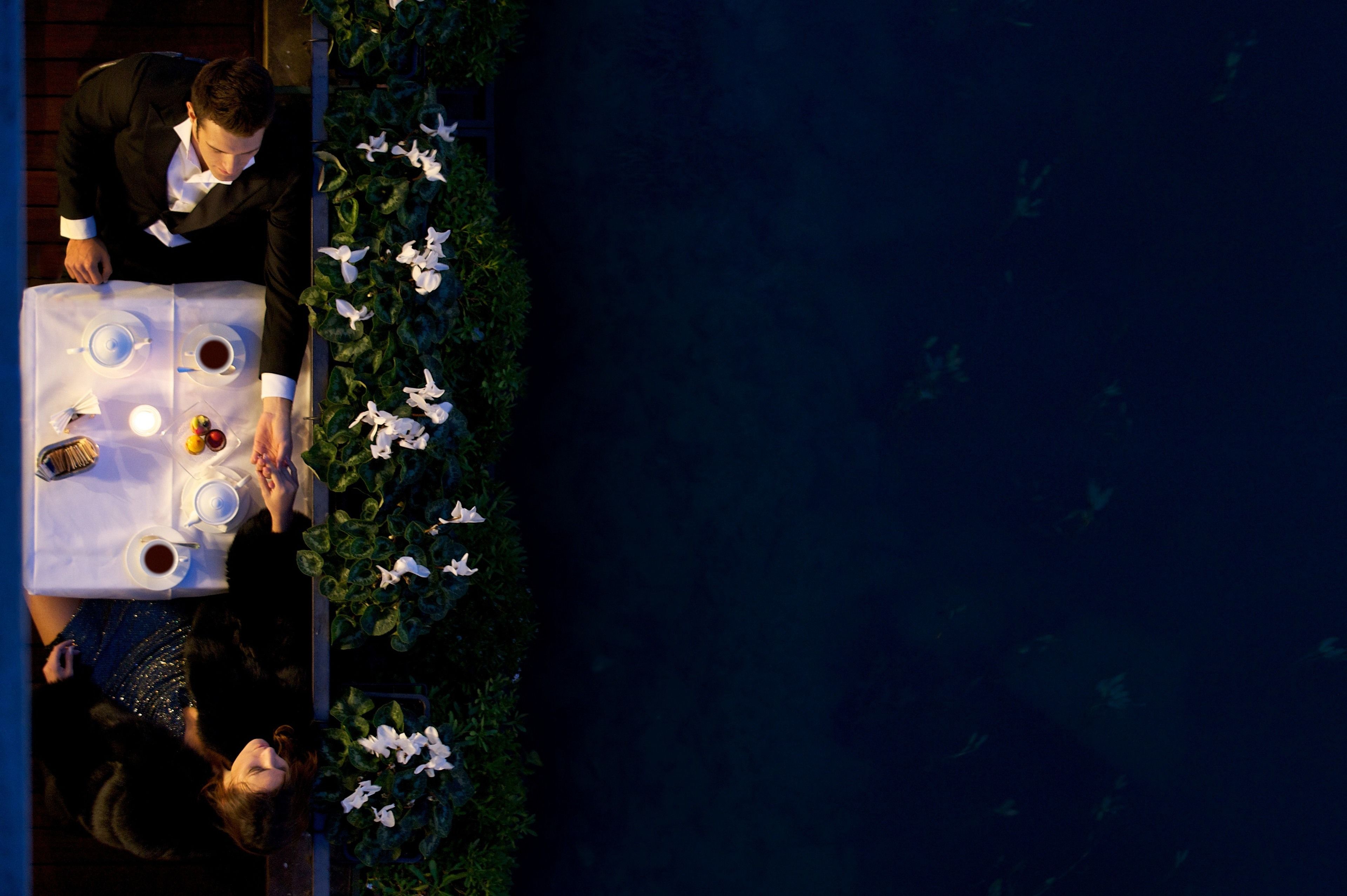 lunch, dinner and brunch served