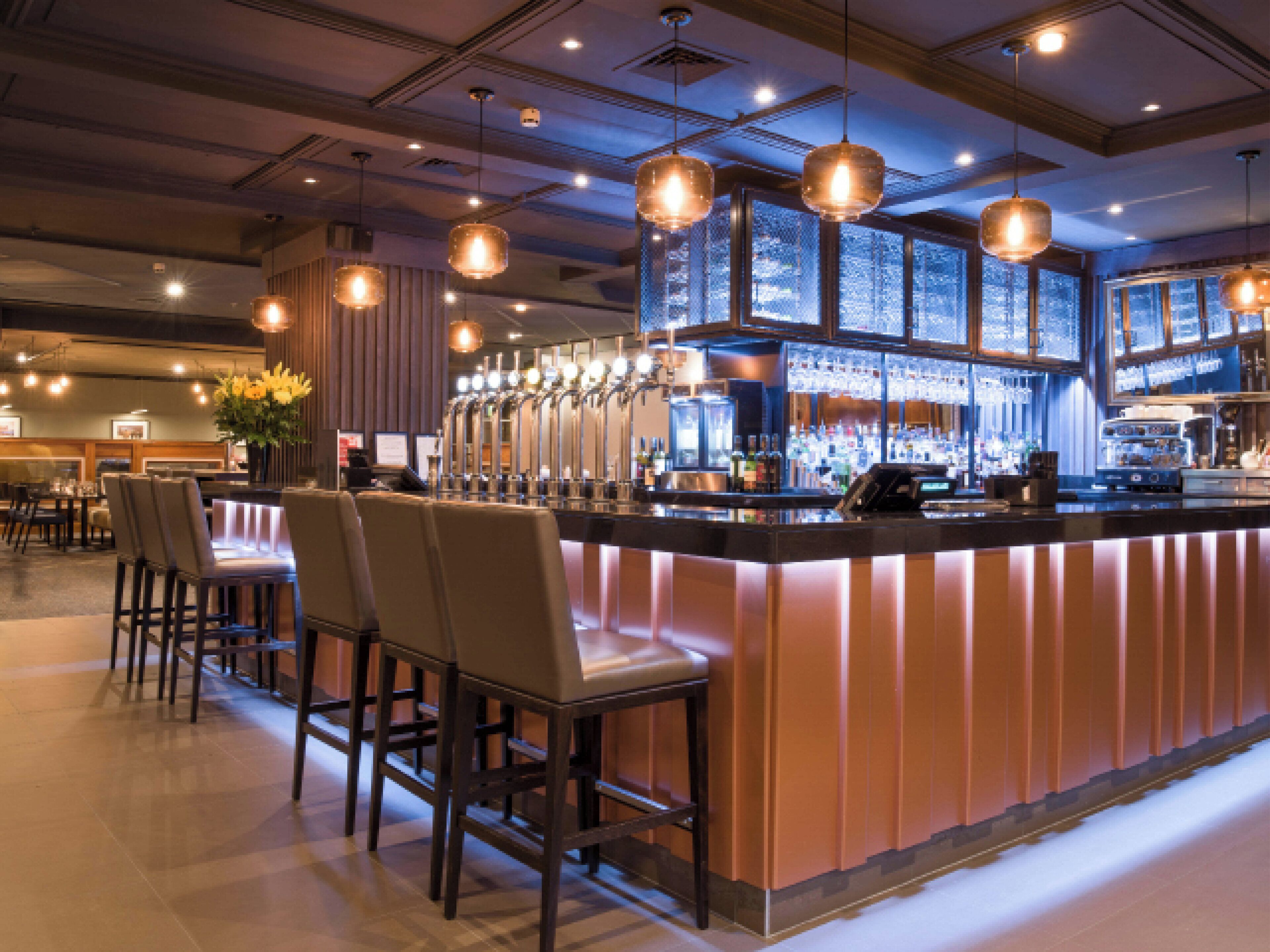  住宿內酒吧