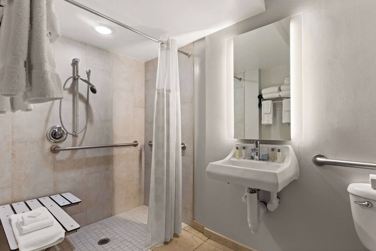 room, 2 queen beds, mobility accessible, non smoking (roll-in shower) | accessible bathroom