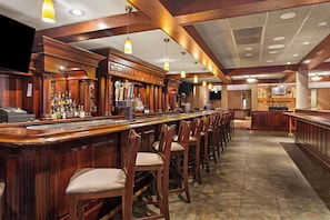 Bar (on property) - Wingate by Wyndham South Bend/Notre Dame (South Bend)