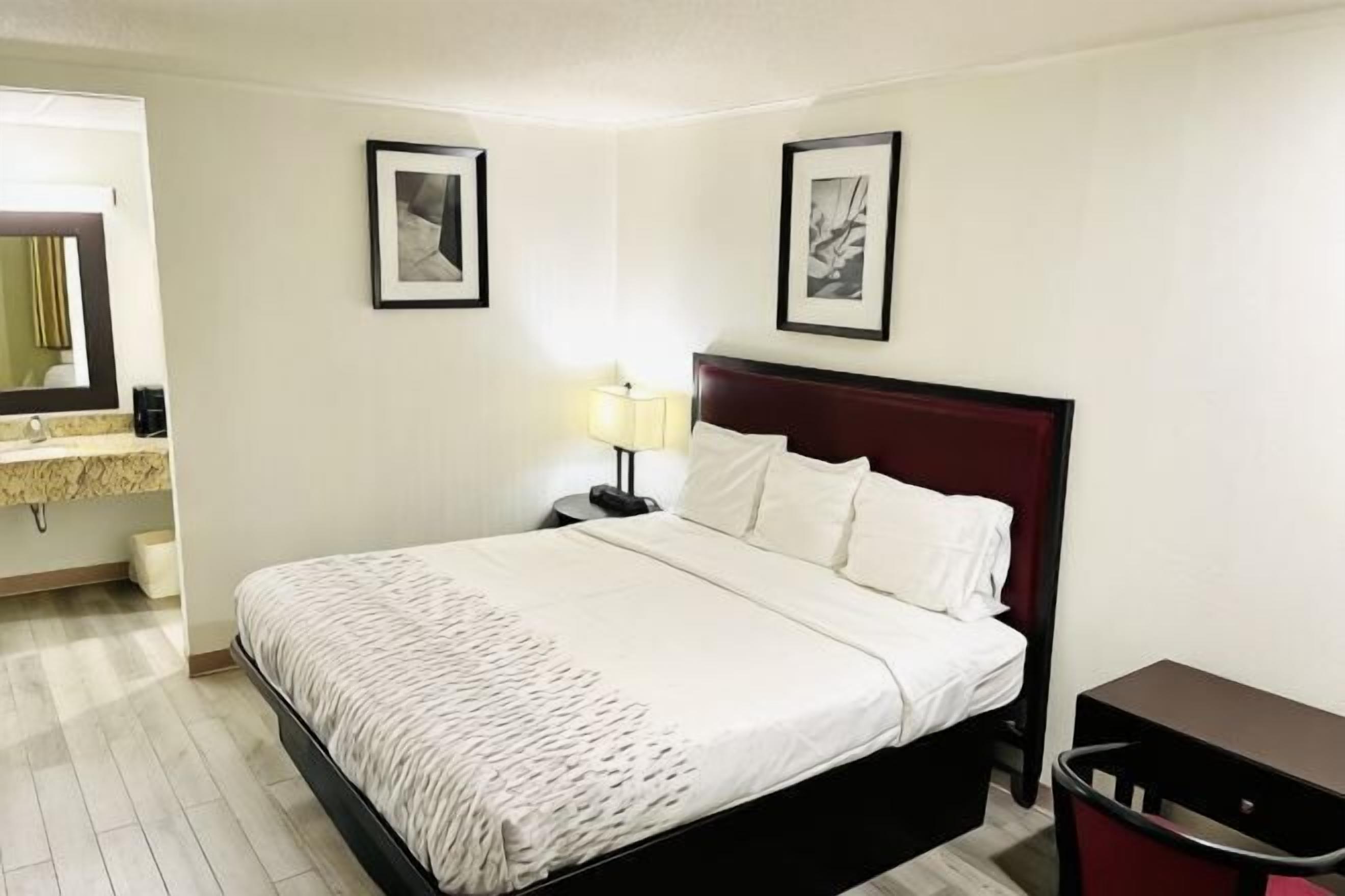 In-room safe, desk, iron/ironing board, free cribs/infant beds